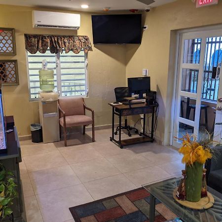 Midtown Guest House Charlotte Amalie Ngoại thất bức ảnh