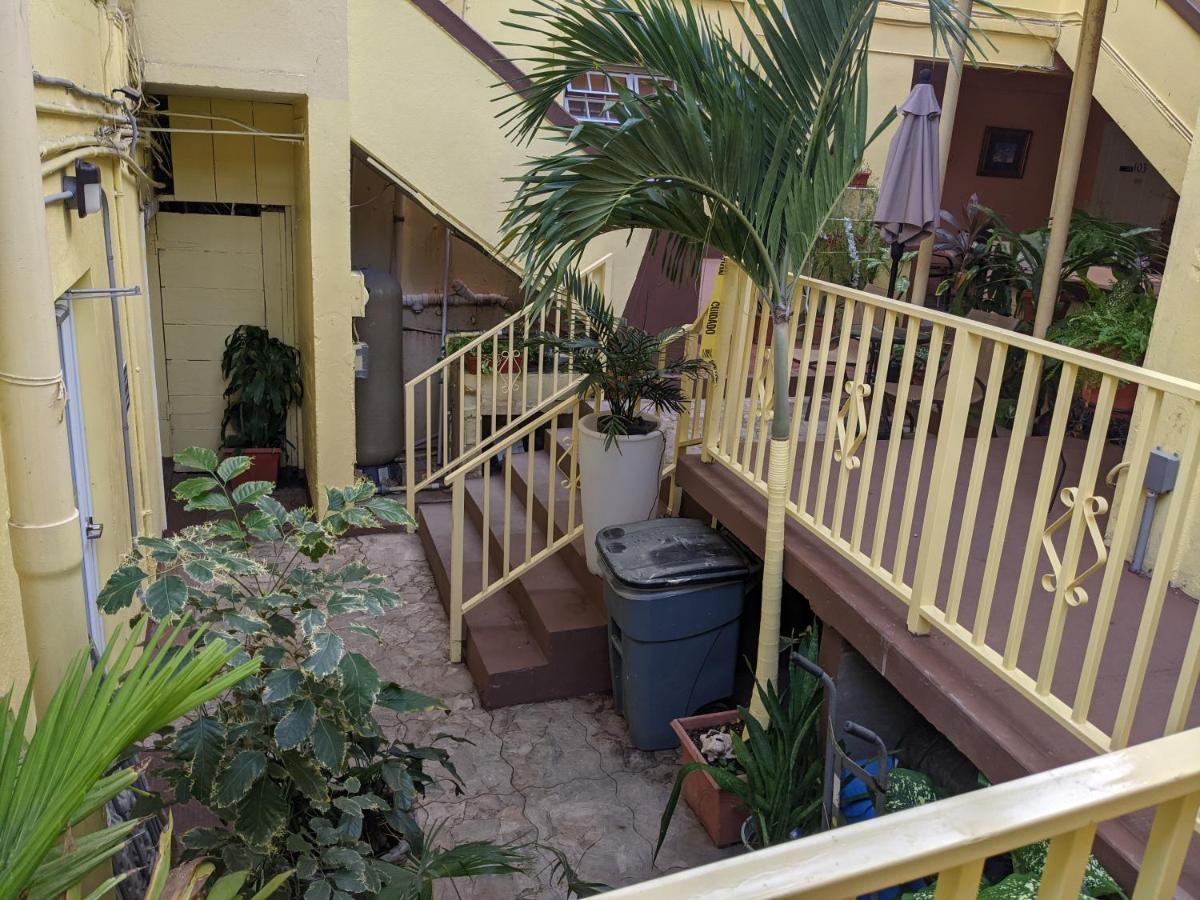 Midtown Guest House Charlotte Amalie Ngoại thất bức ảnh