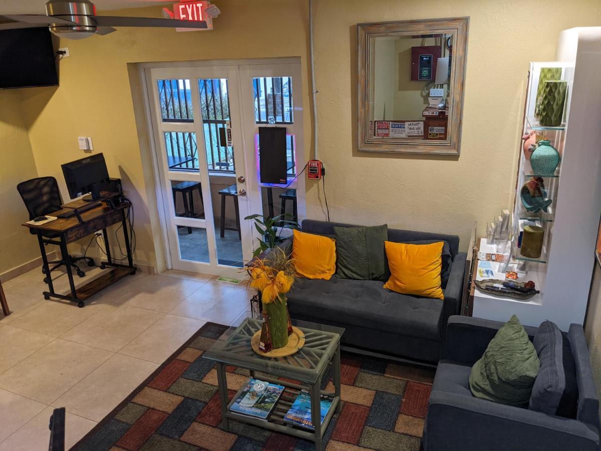 Midtown Guest House Charlotte Amalie Ngoại thất bức ảnh