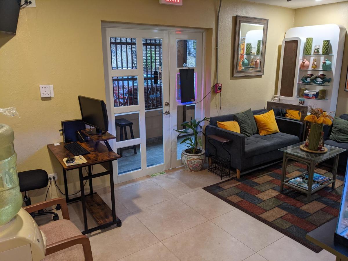 Midtown Guest House Charlotte Amalie Ngoại thất bức ảnh